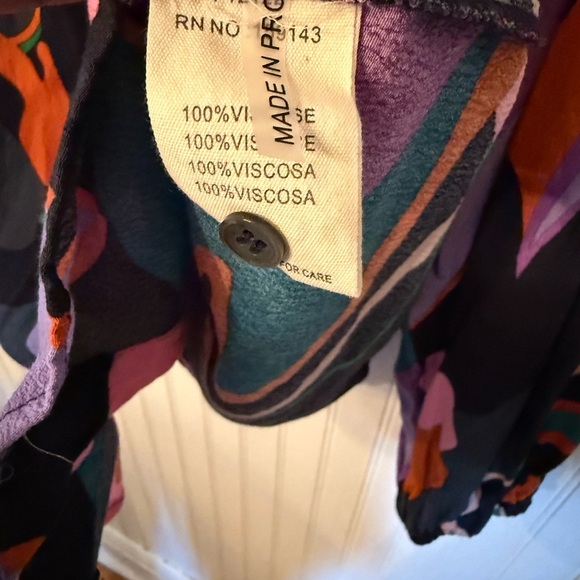 FRNCH Colorful Abstract Button-Up Blouse - Picture 3 of 7